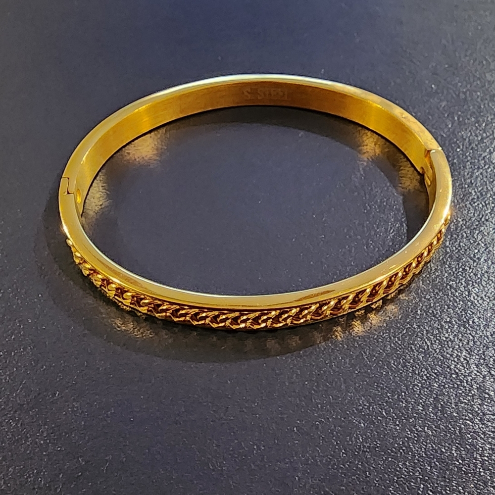 Woman's Bracelet